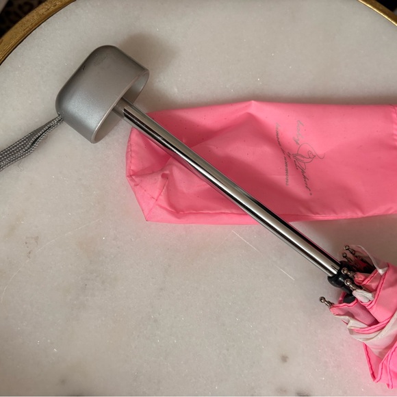 Baby Phat Pink and White Umbrella Travel Umbrella - Picture 5 of 8